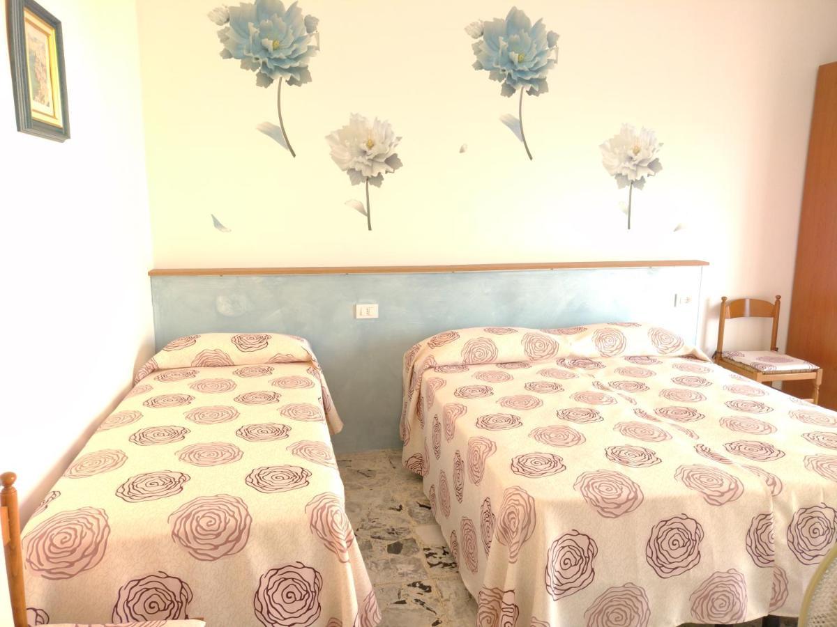 Casa Fronte Mare Apartment Вентимиля Екстериор снимка