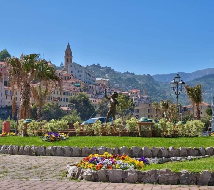 Casa Fronte Mare Apartment Вентимиля Екстериор снимка