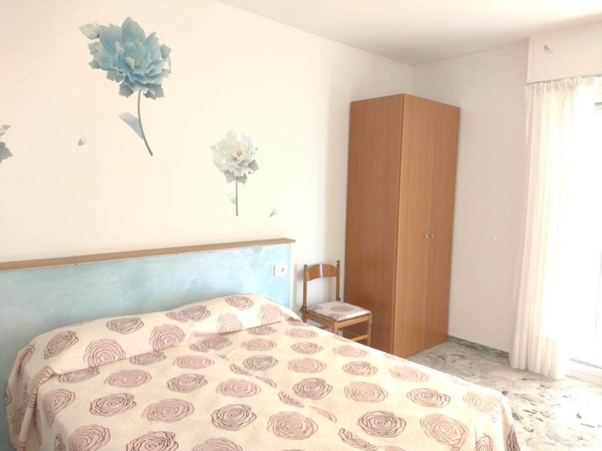 Casa Fronte Mare Apartment Вентимиля Екстериор снимка